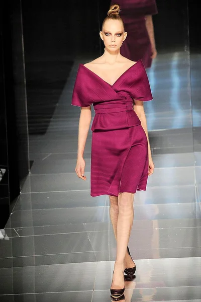 Look 14